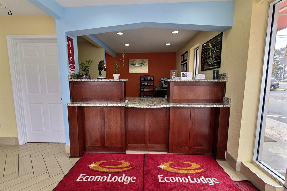 Econo Lodge At Military Circle Norfolk Exteriér fotografie